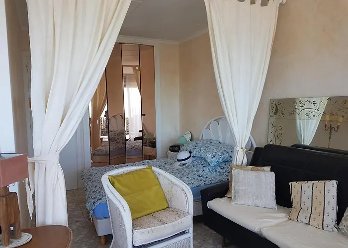 Saint Clair Apartman *